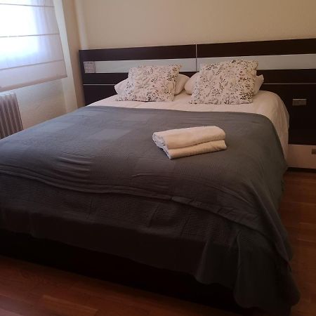 Apartamento Escultor Moreto - Parking Gratis Zaragoza Exterior photo